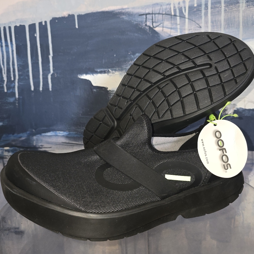 OOFOS OOMG Fibre Low Top Black/Gray Recovery Slip On Loafer Shoes Mens Size 11